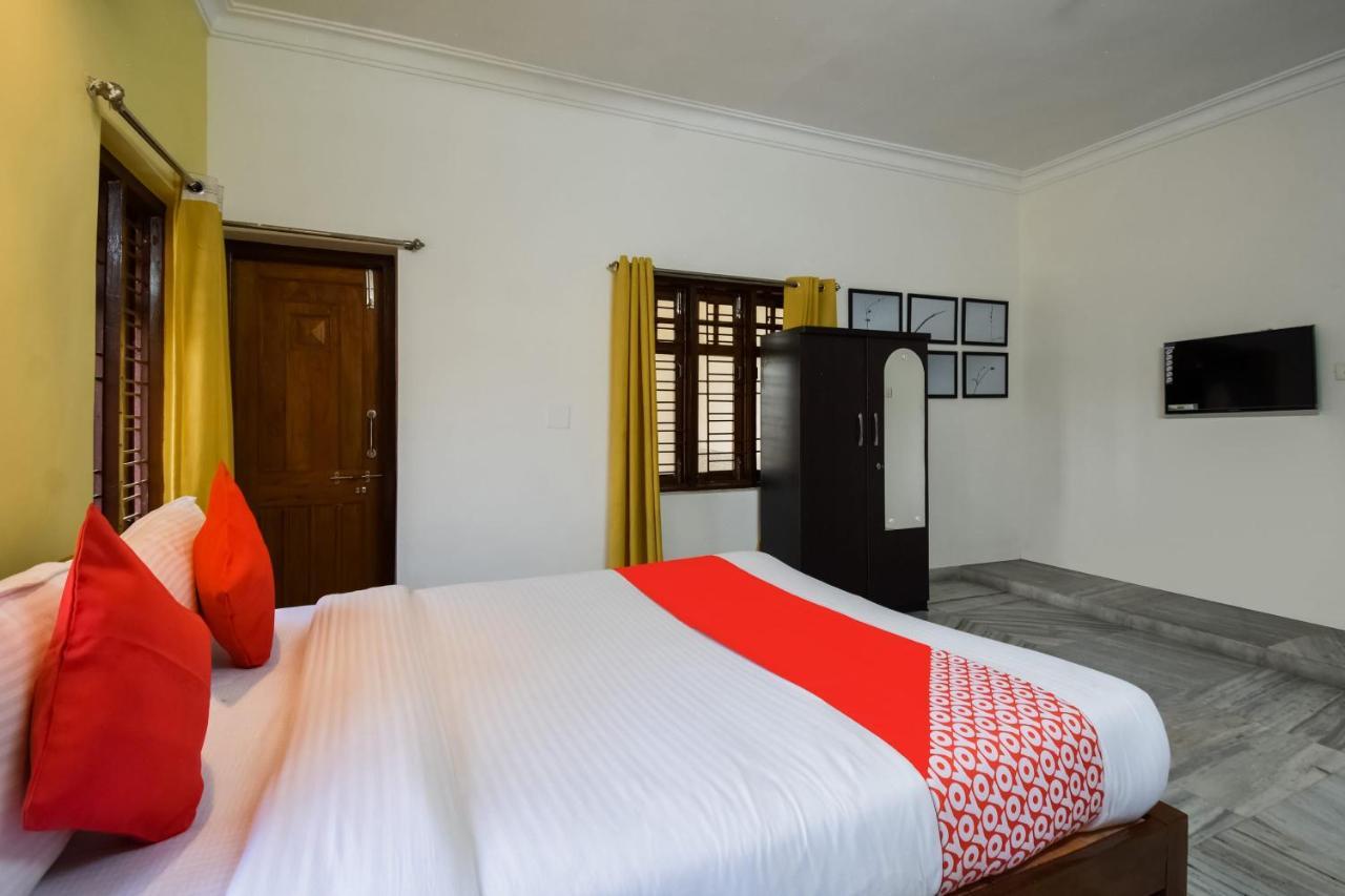 בובנשוואר Hotel O Mks Inn מראה חיצוני תמונה