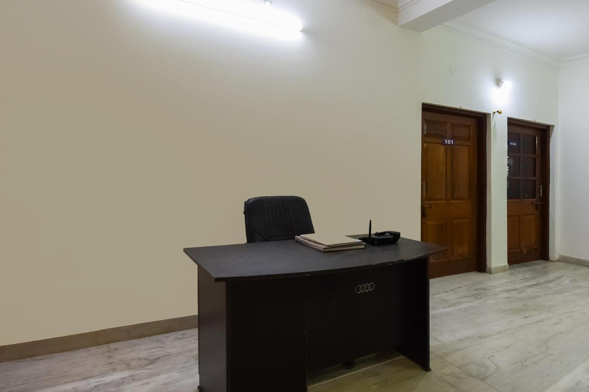 בובנשוואר Hotel O Mks Inn מראה חיצוני תמונה